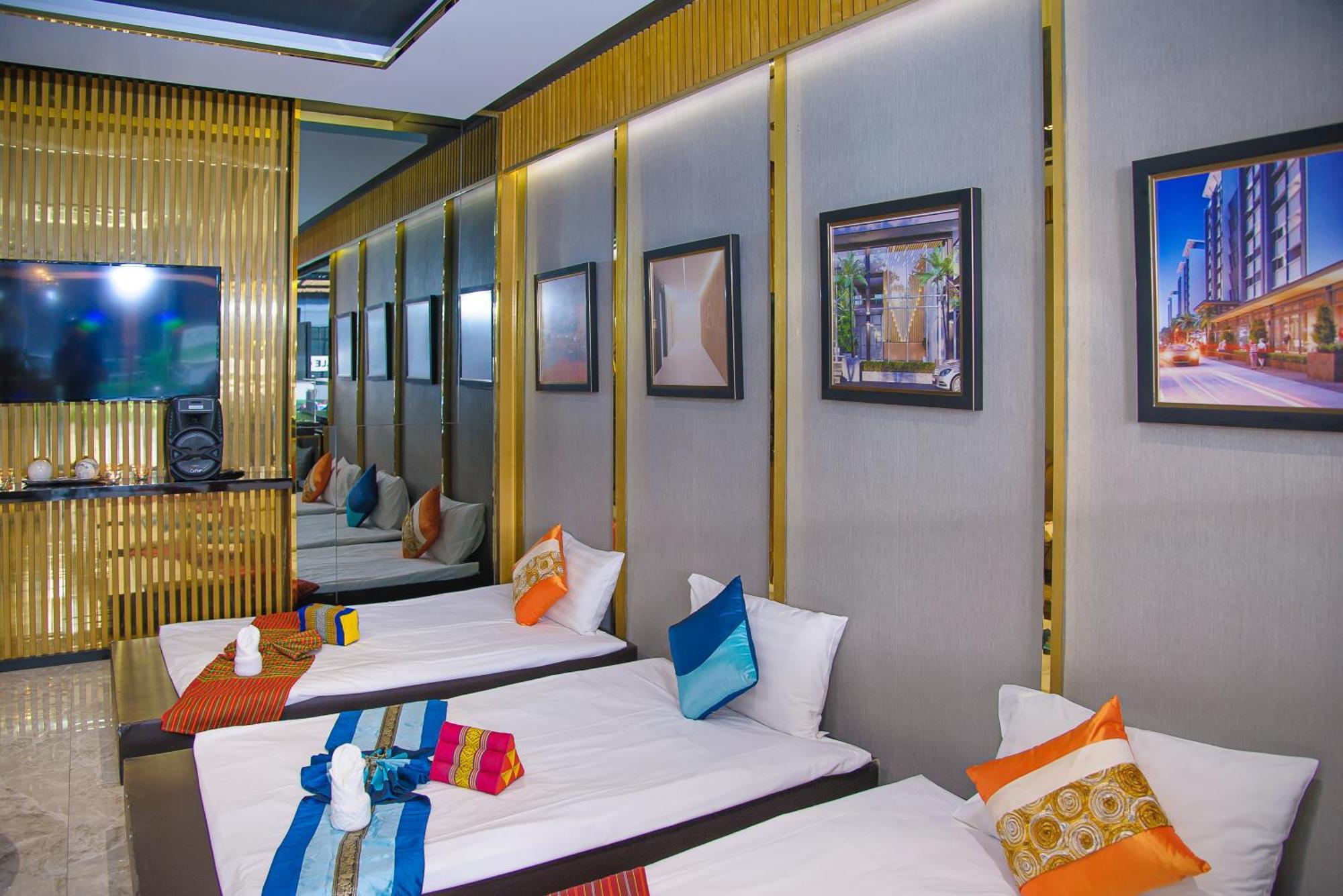 O2 Luxury Hotel Bang Phli Exterior photo
